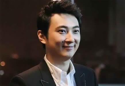 娱乐圈吃瓜博肖图片高清,肖博高清吃瓜瞬间，细节曝光引热议