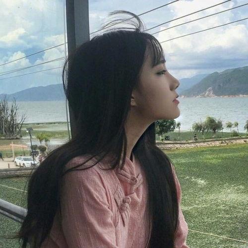 抖音娱乐吃瓜头像女生,揭秘网络红人的时尚魅力与神秘面纱”