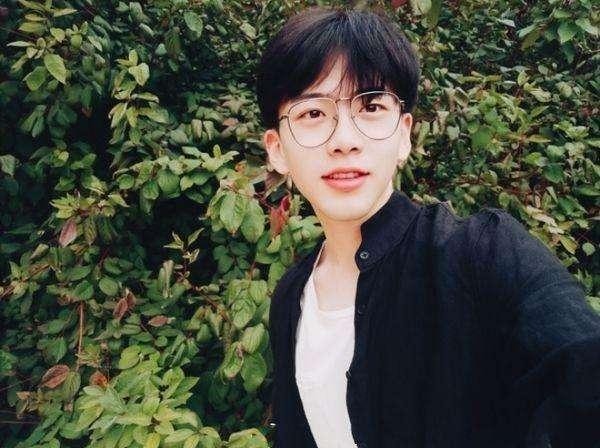 抖音最近好多娱乐圈吃瓜博主,抖音博主揭秘幕后风云